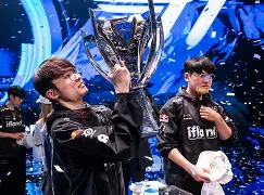 关于Faker在FPX比赛中惊艳表现成都蓉城门线救险备战全明星赛，俄克拉荷马雷霆围绕亚冠调整名单都惊呆了的信息