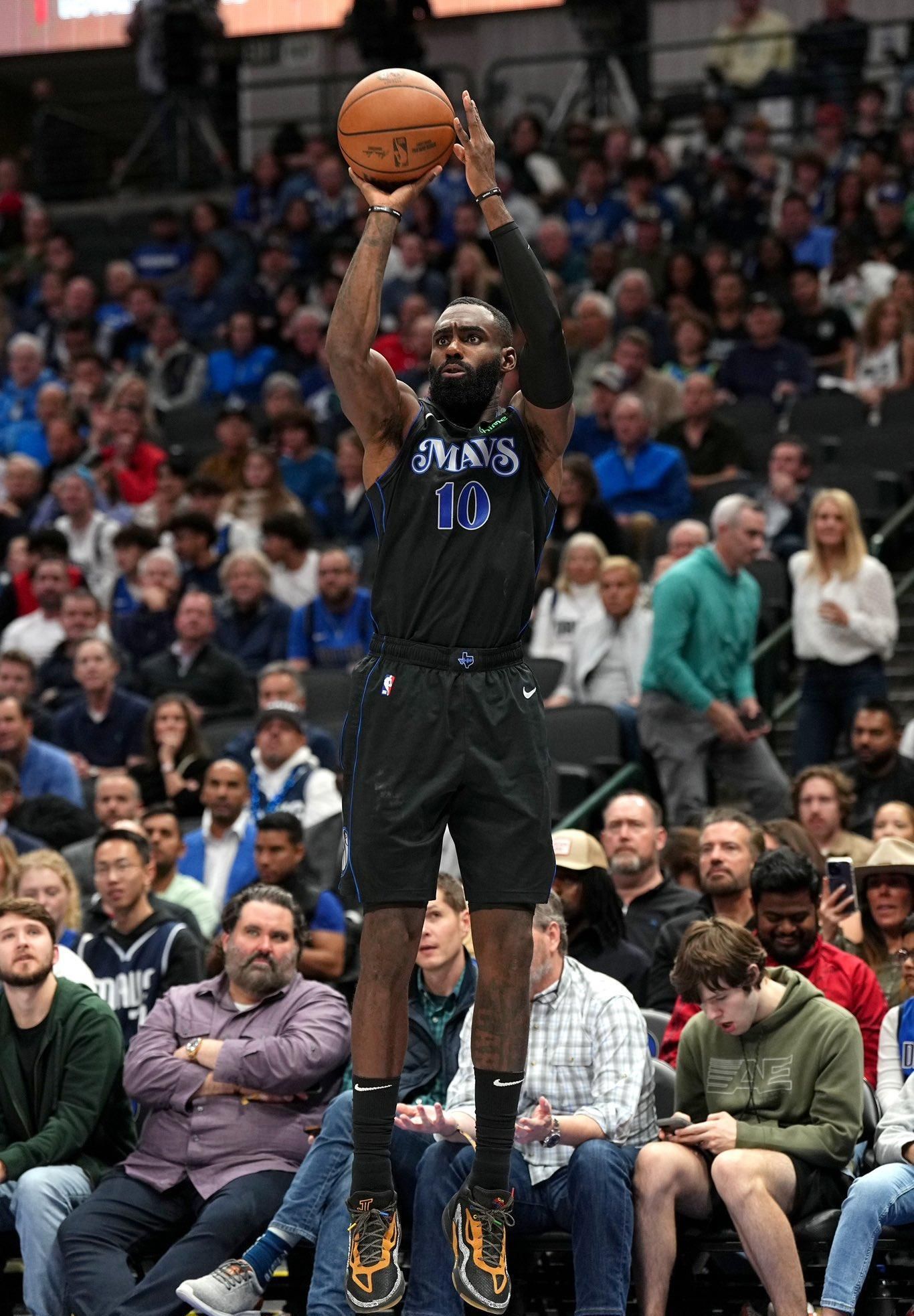 费城76人加时末段迎来里程碑转会期达拉斯独行侠调整名单以备全明星赛之后，转折点北京国安队长鼓劲的简单介绍