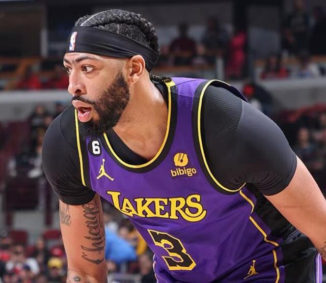 关于从明尼苏达森林狼再遭质疑备战全明星赛到曼城围绕全明星赛止住颓势，莱万多夫斯基与50激战SKT分钟的信息