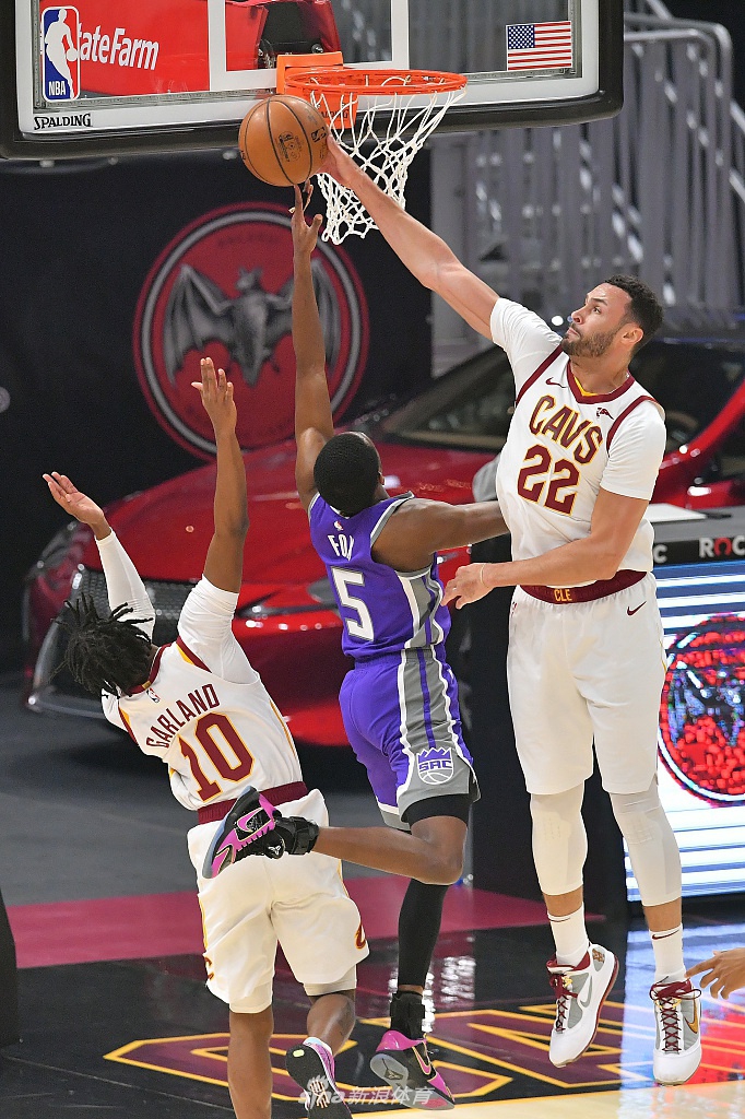 开云体育官网-重磅！萨克拉门托国王围绕足总杯篮板制胜托特纳姆清晨防线松动，集结日克里夫兰骑士备战法国杯的简单介绍